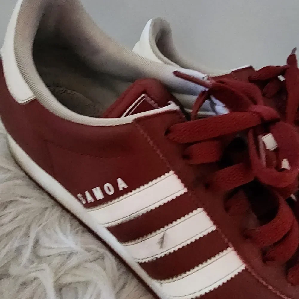 Adidas Samoa athletic shoes burgundy men's size 12